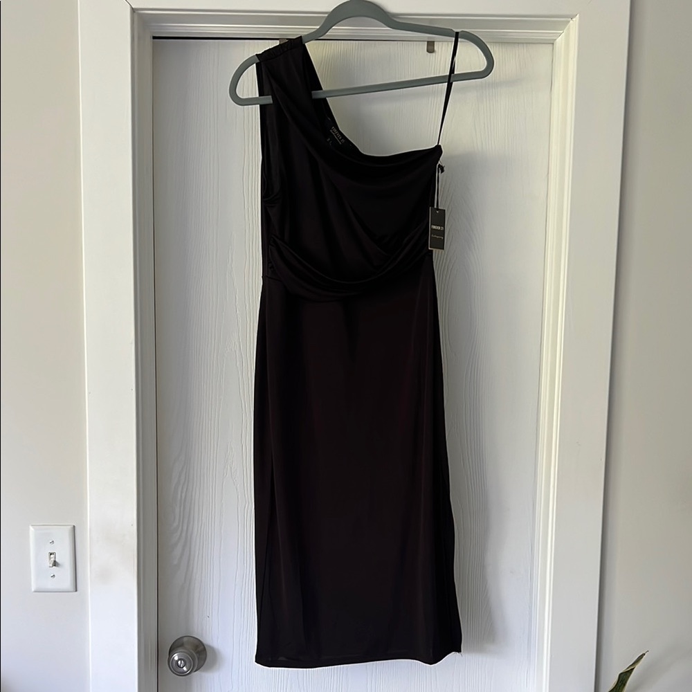 Forever 21 Black One Shoulder Dress